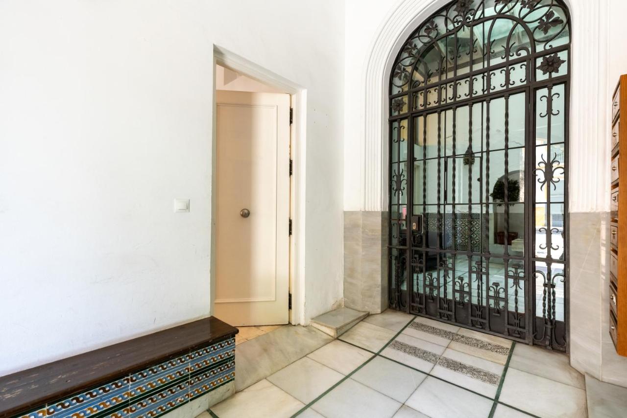 Apartamento Trahzo Sevilla Exteriör bild